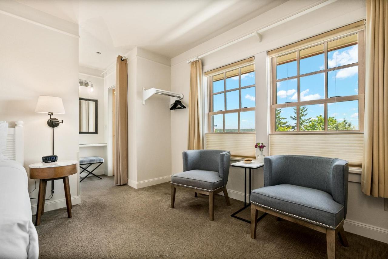Saratoga Inn Langley Ngoại thất bức ảnh